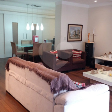 Apartamento à venda com 4 quartos, sendo 1 suíte,  em Tijuca, Rio de Janeiro, RJ