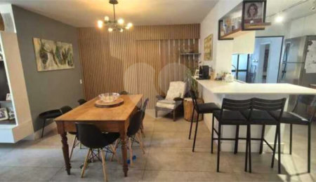 Apartamento à venda com 3 quartos, sendo 1 suíte,  em Higienópolis, São Paulo, SP