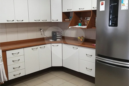 Sobrado à venda com 3 quartos, sendo 1 suíte, em Vila Paulista, São Paulo, SP