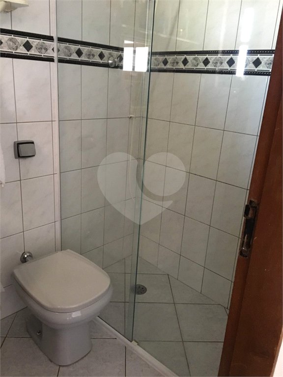 Sobrado à venda com 3 suítes em Vila Nivi, São Paulo, SP