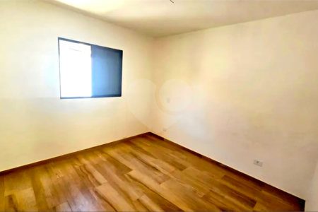 Casa à venda com 3 quartos, sendo 1 suíte, em Cidade dos Bandeirantes, São Paulo, SP