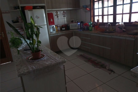 Casa à venda com 3 quartos, sendo 1 suíte, em Chácaras Guanabara, Guararema, SP