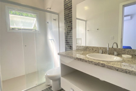 Casa à venda com 6 quartos, sendo 5 suítes, no condomínio Monte Belo, Salto - SP