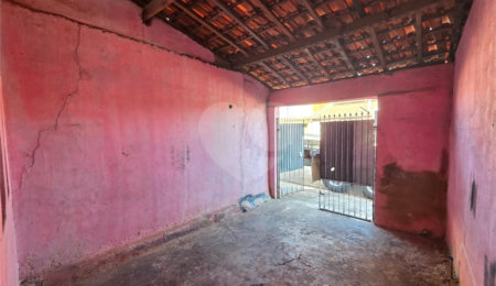 Casa à venda com 2 quartos em Jardim Vieira de Moraes, Itapetininga, SP