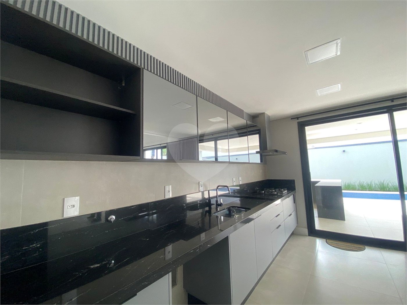 Casa à venda com 4 suítes no condomínio Alphaville Nova Esplanada 3, Votorantim - SP