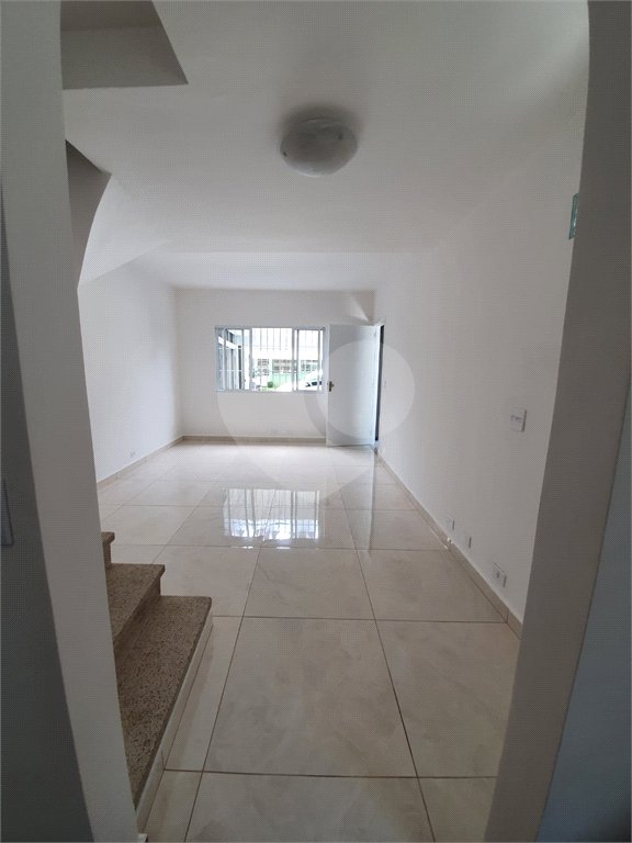 Sobrado à venda com 4 quartos em Santa Terezinha, São Paulo, SP