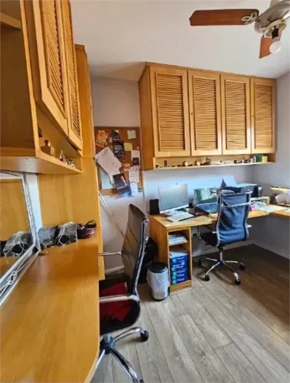 Casa à venda com 3 quartos, sendo 2 suítes, no condomínio Vila Borghese, São Paulo - SP