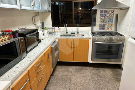 Apartamento à venda com 3 suítes em Vila Olímpia, São Paulo, SP