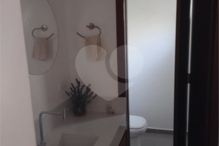 Casa à venda com 5 quartos, sendo 4 suítes, no condomínio Clube Florada Suzano, Suzano - SP