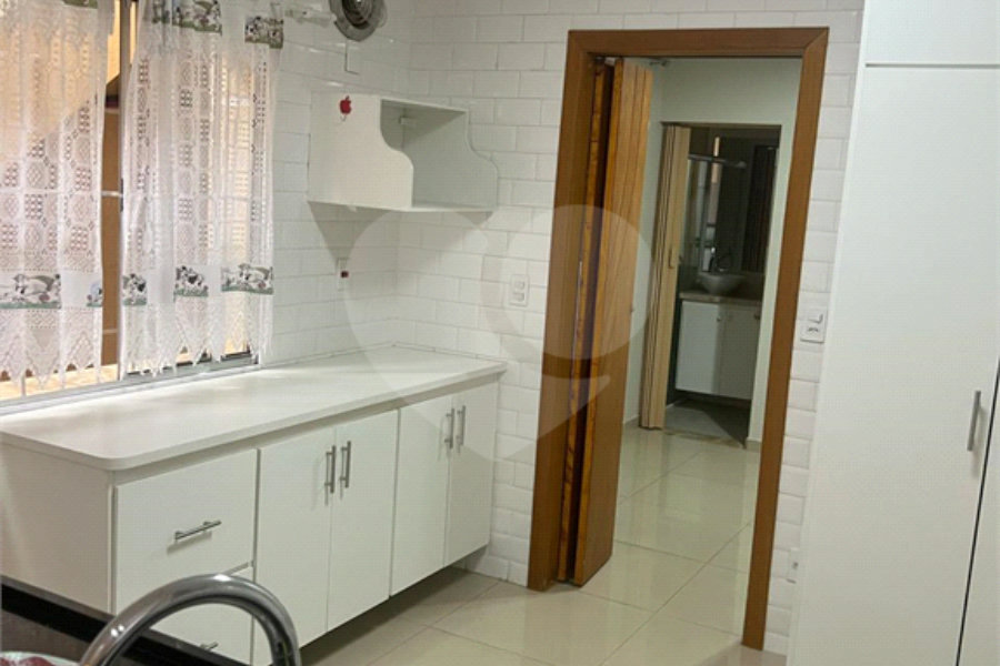Sobrado à venda com 2 quartos, sendo 1 suíte, em Parque Edu Chaves, São Paulo, SP