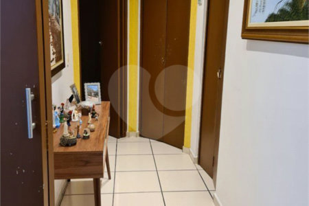 Apartamento à venda com 3 quartos, sendo 1 suíte, em Parque Santana, Mogi das Cruzes, SP