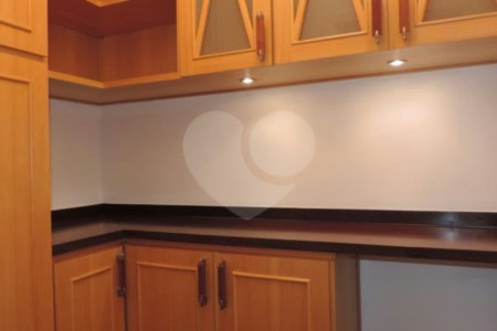 Apartamento à venda com 3 suítes em Jardim Marajoara, São Paulo, SP