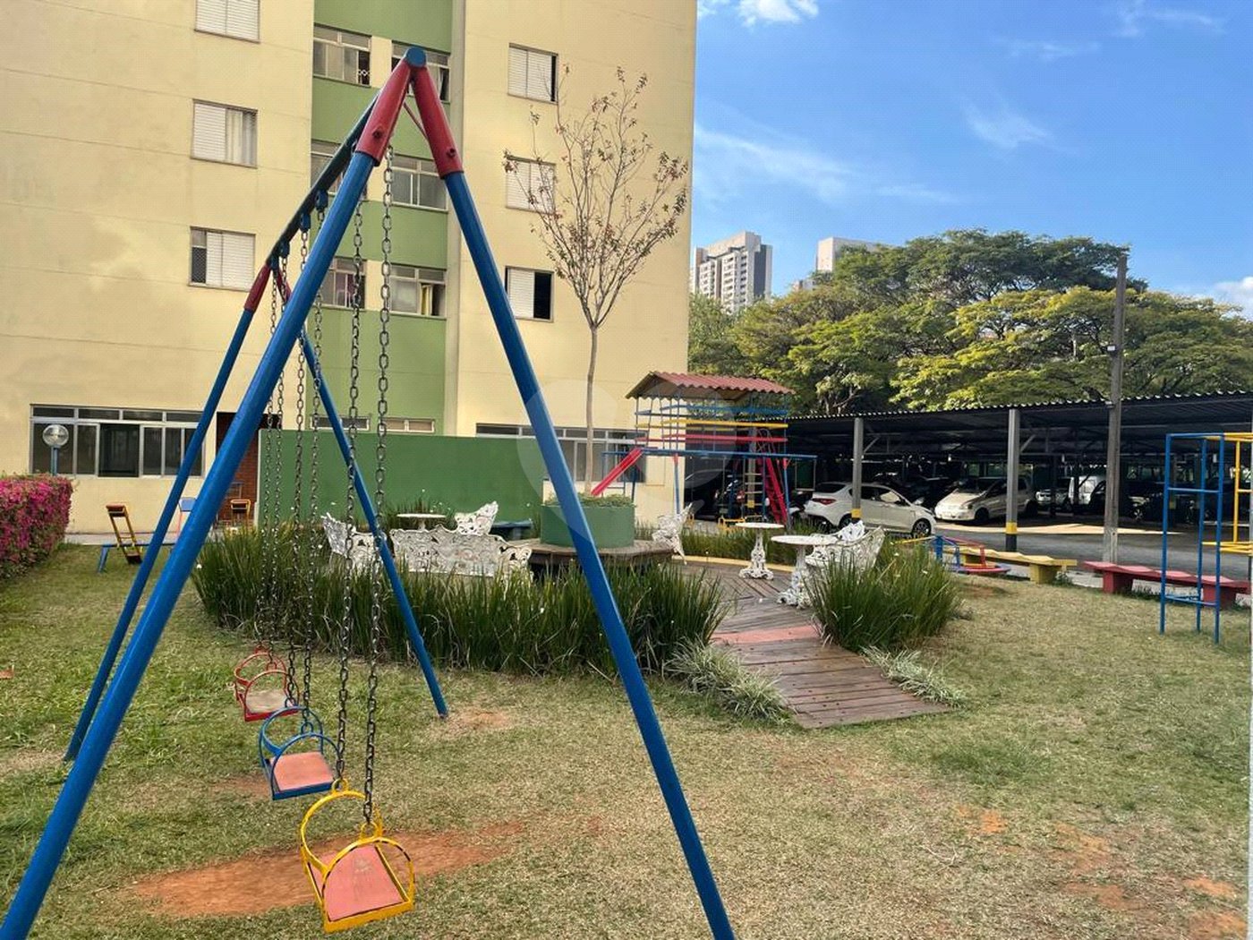 Ótimo apartamento 2 Dormitórios 1 Vaga- Ao lado do metrô Brás