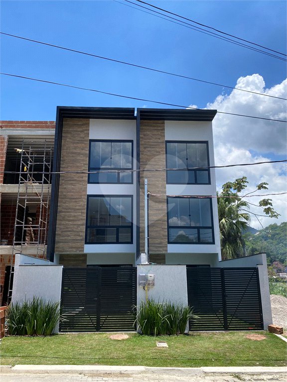 Triplex à venda com 3 suítes em Jacarepaguá, Rio de Janeiro, RJ