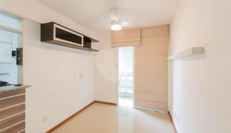 Apartamento à venda com 2 quartos, sendo 1 suíte,  em Tijuca, Rio de Janeiro, RJ