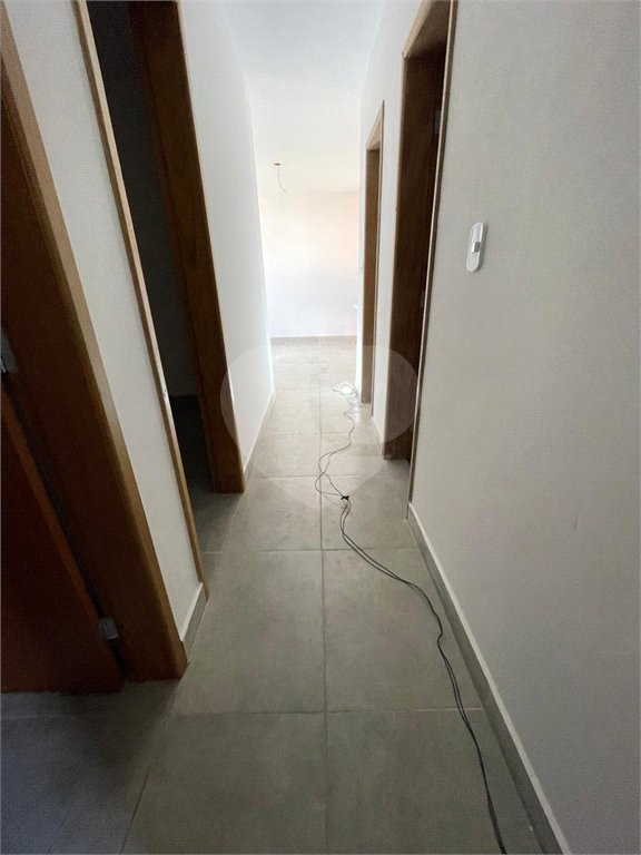 Casa à venda com 2 quartos, sendo 1 suíte, no condomínio Residencial Calegari, São Paulo - SP