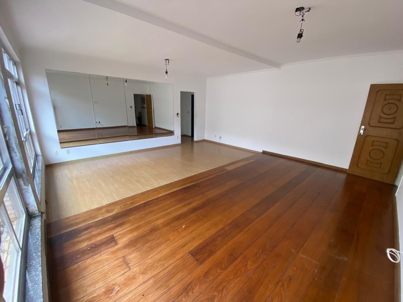 Apartamento com 3 dormitórios à venda, 133 m² por R$ 800.000,00 - Gonzaga - Santos/SP