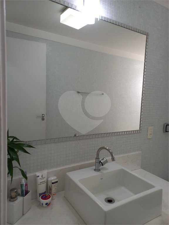 Apartamento à venda com 3 quartos, sendo 2 suítes, em Vila Mariana, São Paulo, SP