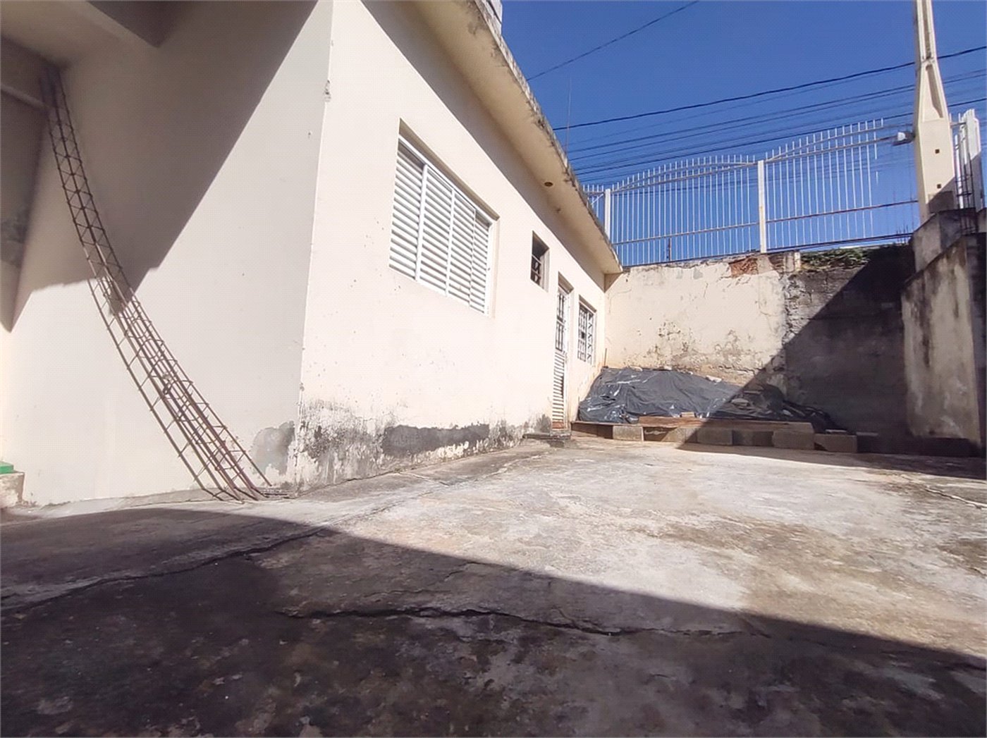 Casa à venda com 3 quartos, sendo 1 suíte, em Jardim das Palmeiras, Várzea Paulista, SP