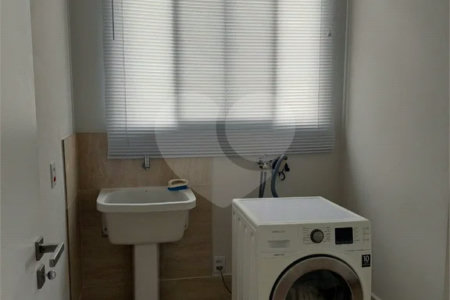 Casa à venda com 3 quartos, sendo 2 suítes, no condomínio Ibiaram 1, Itupeva - SP
