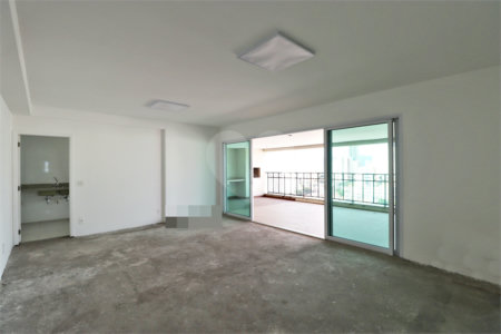 Apartamento à venda com 4 quartos, sendo 2 suítes, em Santa Teresinha, São Paulo, SP