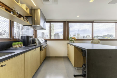 Apartamento à venda com 3 suítes em Jardim das Bandeiras, São Paulo, SP