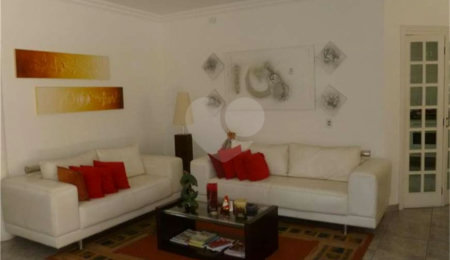 Casa à venda com 3 quartos, sendo 1 suíte,  no condomínio Vivenda das Vinhas, Vinhedo - SP