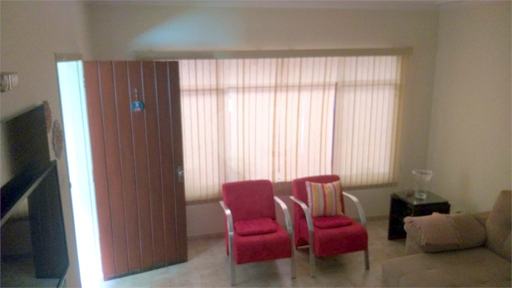 Sobrado à venda com 3 quartos, sendo 1 suíte,  em Parada Inglesa, São Paulo, SP