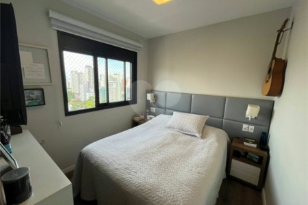 Apartamento à venda com 3 suítes em Campo Belo, São Paulo, SP