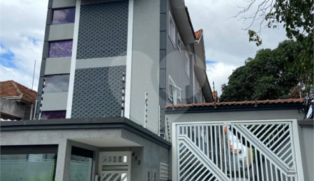Casa de Vila à venda com 2 quartos, sendo 1 suíte,  em Silveira, Santo André, SP