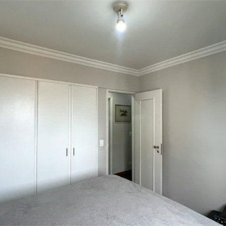 Apartamento mobiliado e pronto para morar. Conforto, praticidade e zero preocupações — traga apenas suas roupas.