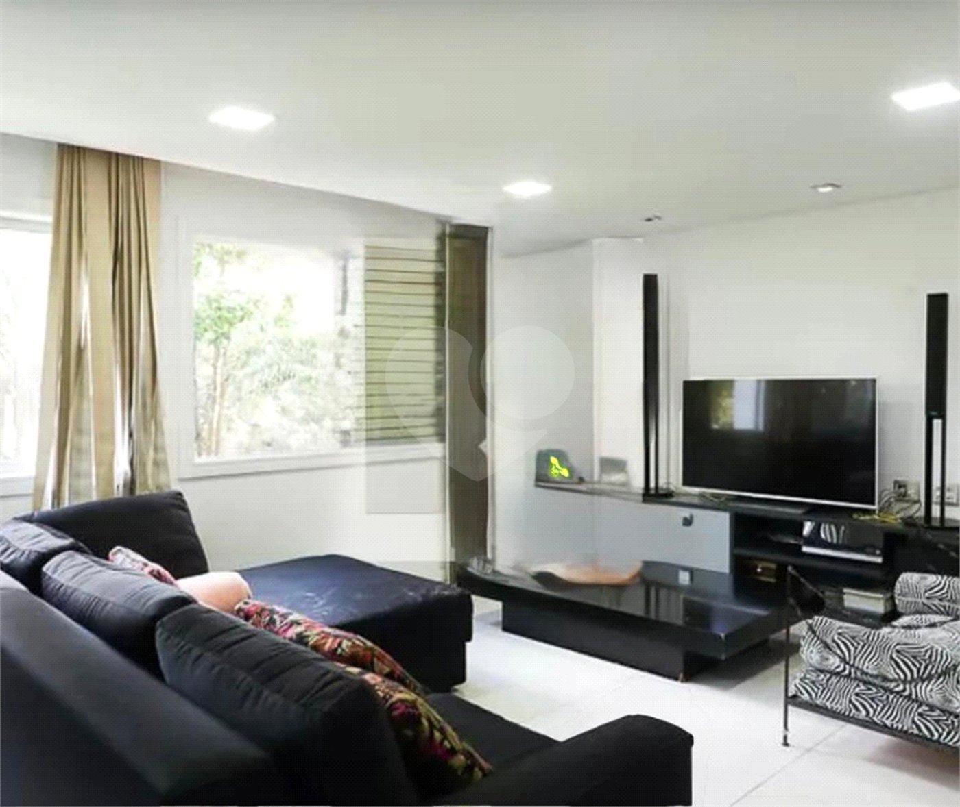 Apartamento à venda com 3 quartos, sendo 1 suíte, em Santana, São Paulo, SP