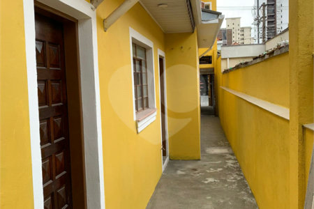 Sobrado à venda ou para alugar com 3 quartos em Tatuapé, São Paulo, SP