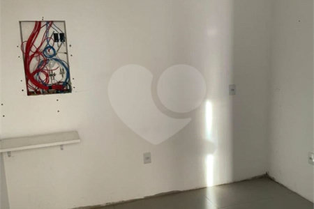 Casa à venda com 4 quartos, sendo 2 suítes,  no condomínio Residencial Castanheira, Sorocaba - SP