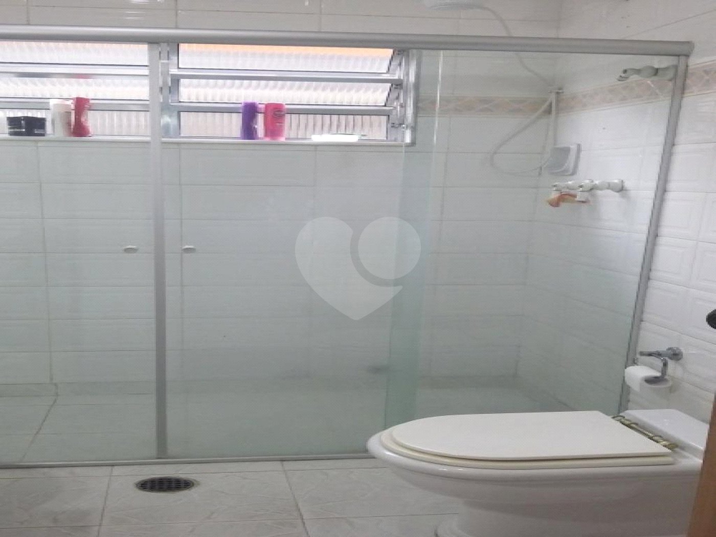 Casa à venda com 3 quartos, sendo 1 suíte, em Jardim Pinheiros, São Paulo, SP