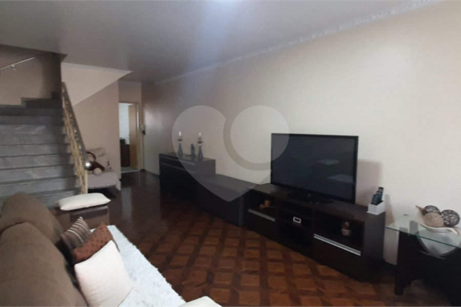 Sobrado à venda com 3 quartos, sendo 1 suíte, em Tremembé, São Paulo, SP