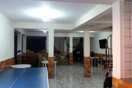 Casa à venda com 3 quartos em Vila Babilônia, São Paulo, SP