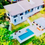 Casa à venda com 4 suítes no condomínio Portal Ouro Verde, Atibaia - SP