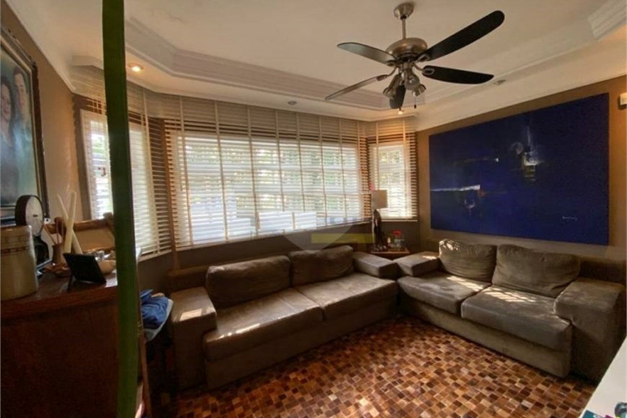 Casa à venda com 4 suítes em Jardim Floresta, São Paulo, SP