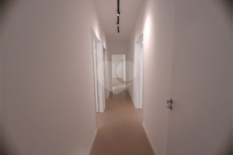 Casa Térrea à venda ou para alugar com 4 suítes em Jardim São Bento, São Paulo, SP
