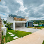 Casa à venda com 4 suítes no condomínio Villa dos Pinheiros, Indaiatuba - SP