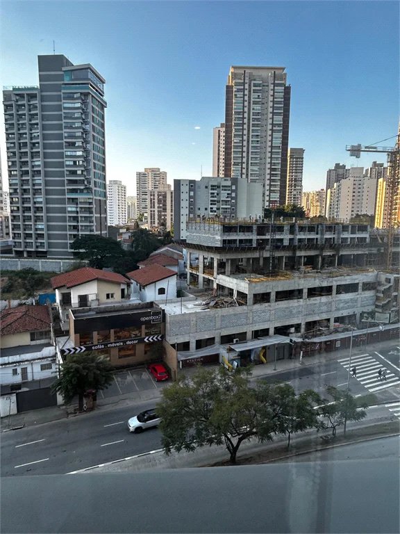 Apartamento à venda com 1 quarto em Jardim das Acácias, São Paulo, SP
