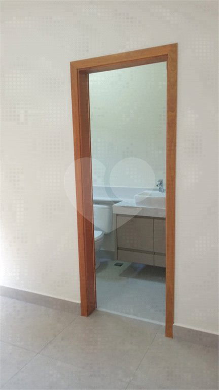 Casa à venda com 3 suítes no condomínio Jardim Residencial Dona Lucilla, Indaiatuba - SP