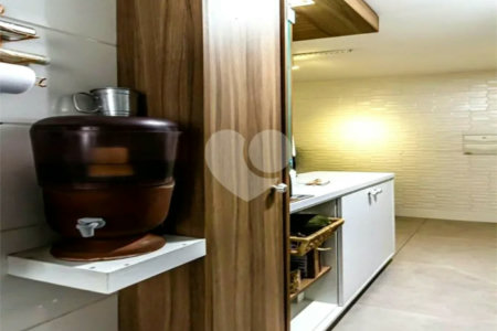 Apartamento á venda na Luz