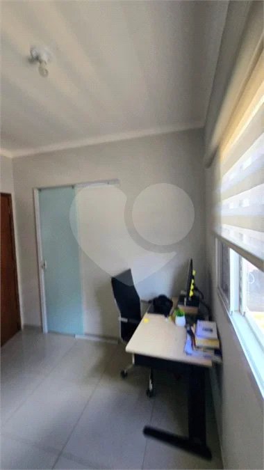 Casa em condomínio Alvorada em Araraquara com 3 dormitórios e piscina