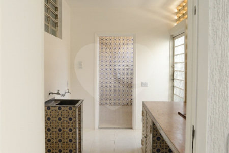 Casa térrea em Araraquara/SP.