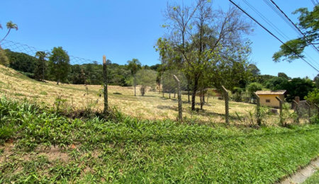Terreno à venda no condomínio Vale da Santa Fé, Vinhedo - SP