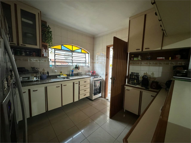Sobrado à venda com 3 quartos, sendo 1 suíte,  em Jardim Prudência, São Paulo, SP