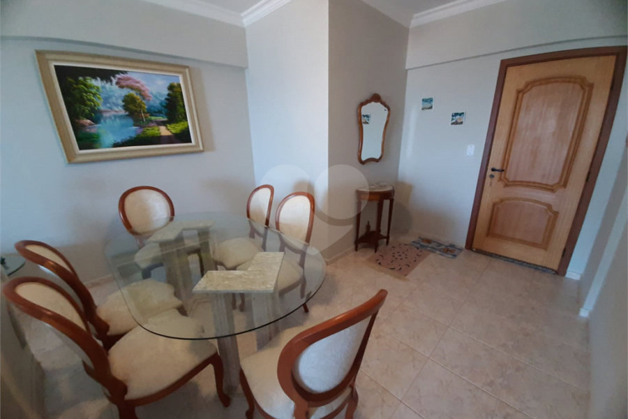 Apartamento à venda com 2 quartos, sendo 1 suíte, em Vera Cruz, Mongaguá, SP