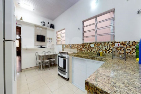 Casa à venda com 3 quartos, sendo 1 suíte, em Ipiranga, São Paulo, SP